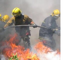 Investigadores desenvolvem proteção inovadora para situações extremas no combate às chamas